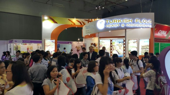 Un ve Unlu Mamuller Tanıtım Grubu “Fi Vietnam 2015” Fuarı'nda