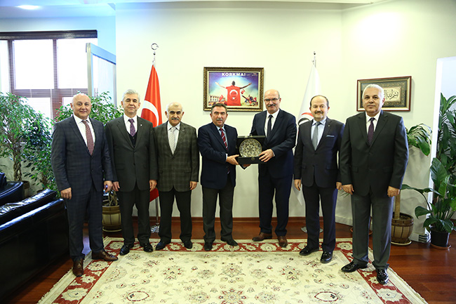 ATO Başkanı Makamında Ziyaret Edildi..!