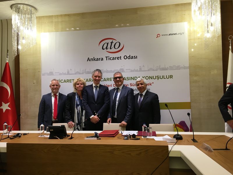 ANTALYA SÜS BİTKİLERİ ÜRETİM VE LOJİSTİK MERKEZİ PROJESİ LANSMAN TOPLANTISI DÜZENLENDİ