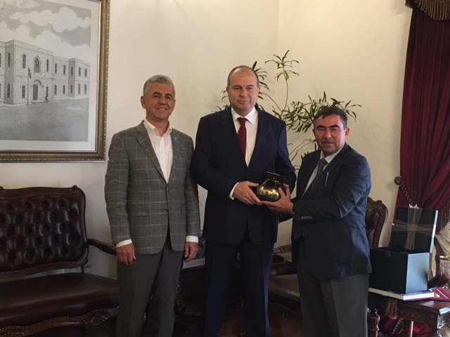 Oaib Ankara Valisini Ziyaret Etti